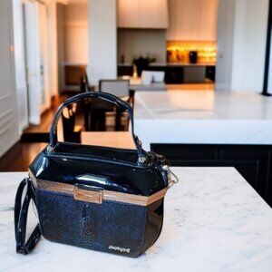 Elegant Black Crossbody Bag